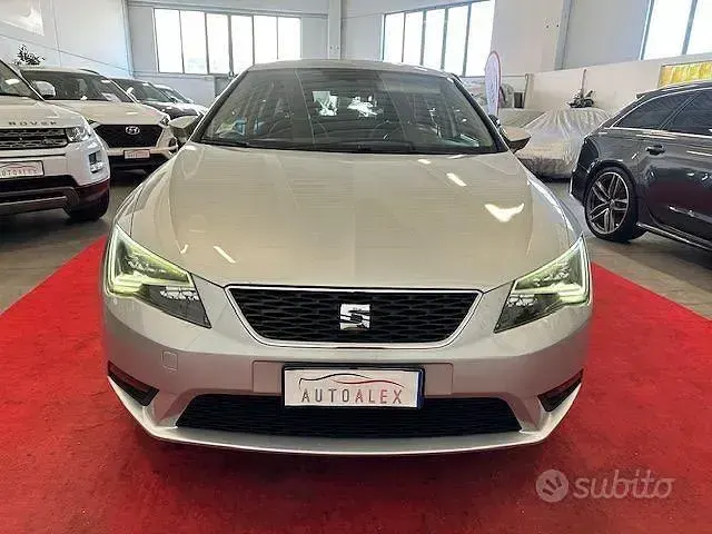 Usata Seat Leon 110 CV (80 kW) 2015 Argento Berlina