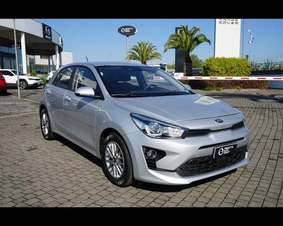 Usata Kia Rio Style 100 CV (73 kW) 2021 Utilitaria