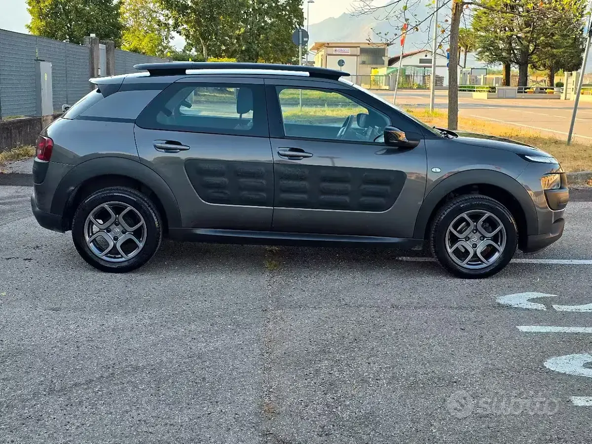 Usata Citroën C4 Cactus 99 CV (72 kW) 2017 Grigio Utilitaria