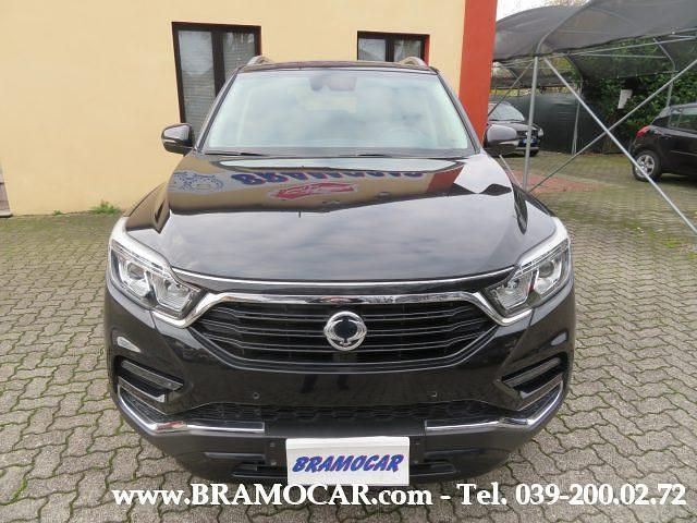 Usata Ssangyong (KGM) Rexton 180 CV (132 kW) 2019 Nero SUV
