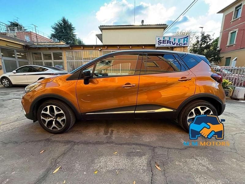 Usata Renault Captur 90 CV (66 kW) 2018 Arancione SUV