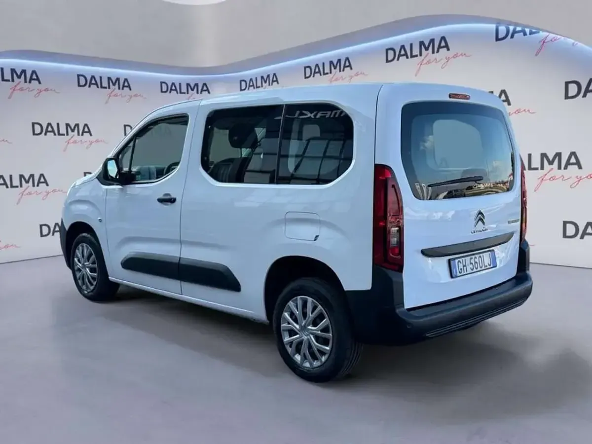 Usata Citroën Berlingo 102 CV (75 kW) 2021 Bianco Monovolume