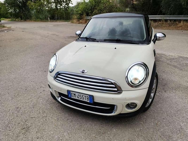 Usata Mini Cooper D 111 CV (81 kW) 2012 Utilitaria