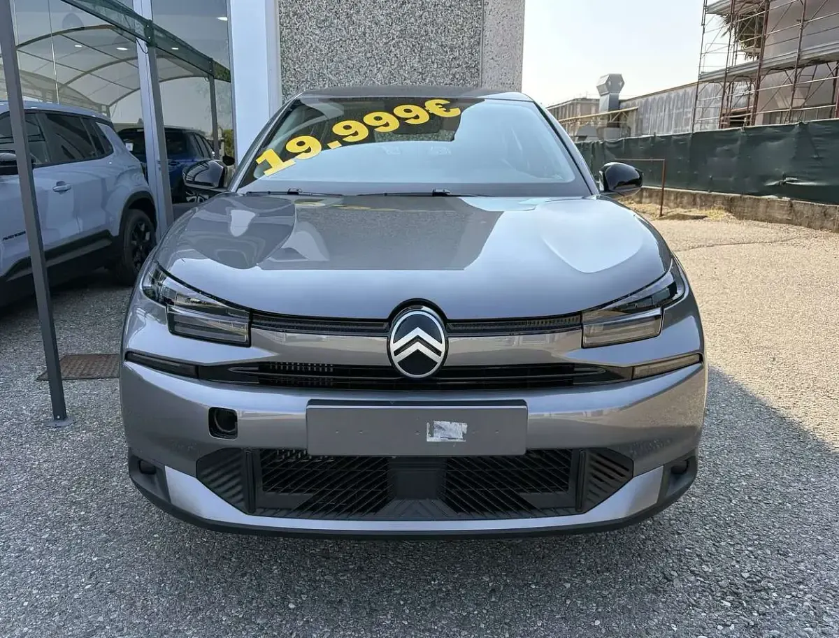Nuova Citroën C4 PureTech 131 CV (96 kW) 2025 Mercure grey SUV