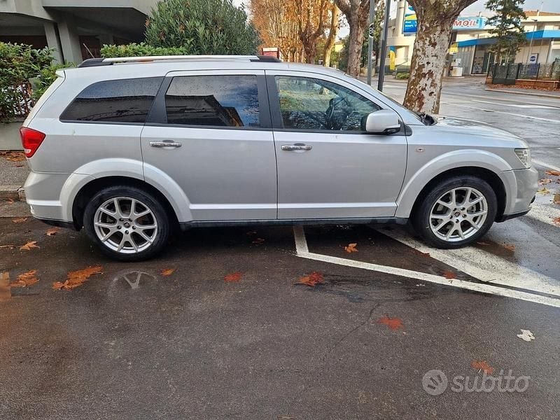 Usata Fiat Freemont Lounge 170 CV (125 kW) 2013 Grigio SUV