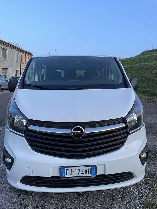 Usata Opel Vivaro 125 CV (91 kW) 2017 Bianco Monovolume