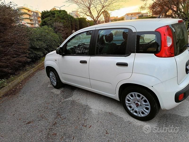 Usata Fiat Panda 70 CV (51 kW) 2021 Bianco Utilitaria