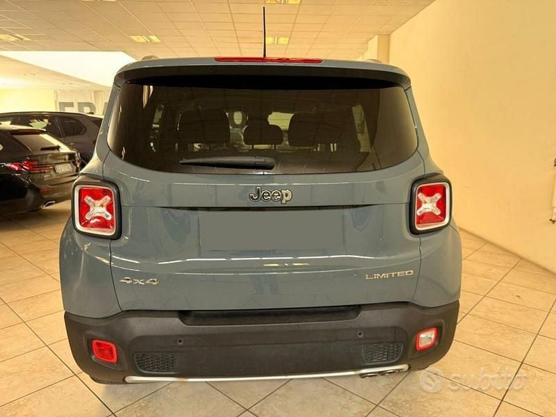 Usata Jeep Renegade Limited 140 CV (102 kW) 2016 Nero SUV