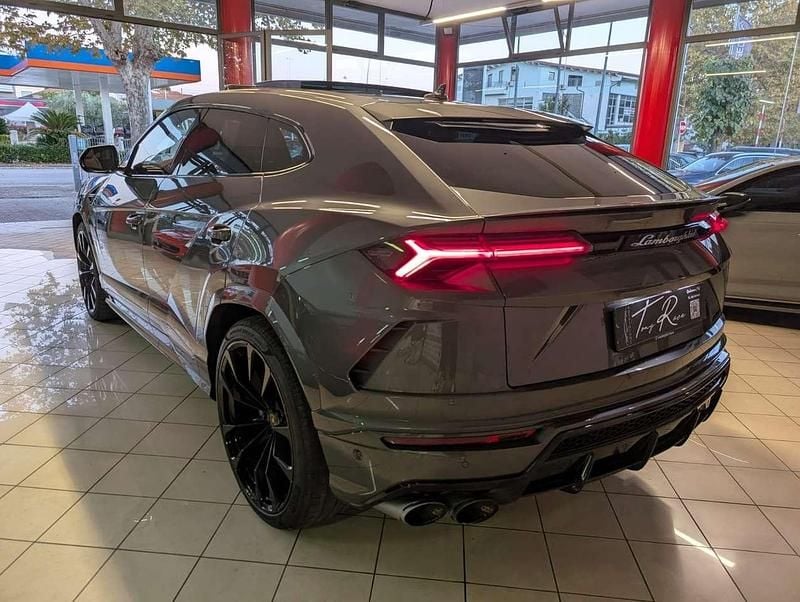 Usata Lamborghini Urus 650 CV (478 kW) 2021 Grigio SUV