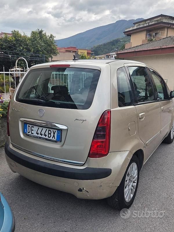 Usata Lancia Musa 90 CV (66 kW) 2006 Monovolume