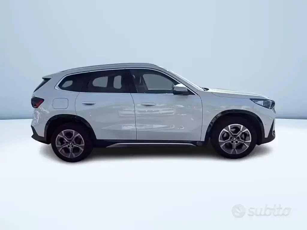 Usata BMW X1 xLine 150 CV (110 kW) 2024 Bianco pastello SUV