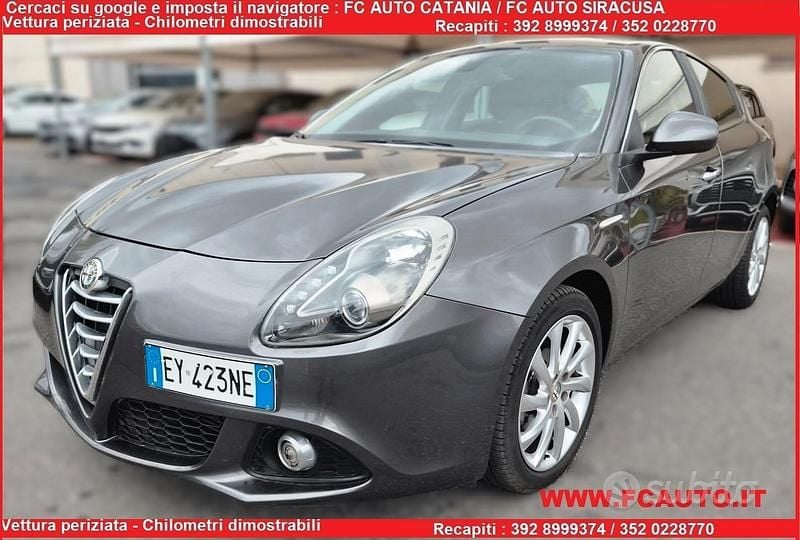 Usata Alfa Romeo Giulietta Distinctive 105 CV (77 kW) 2015 Grigio Utilitaria