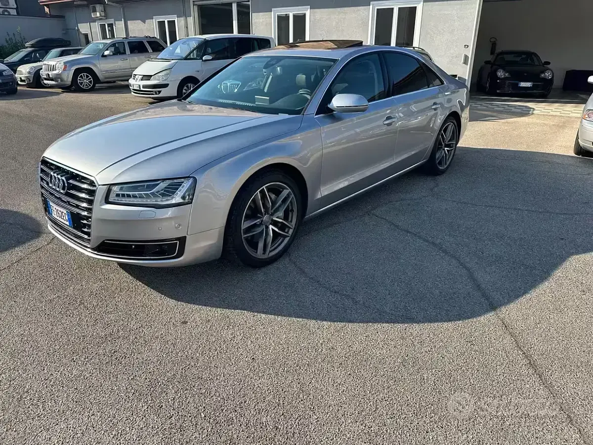Usata Audi A8 262 CV (192 kW) 2016 Grigio Berlina