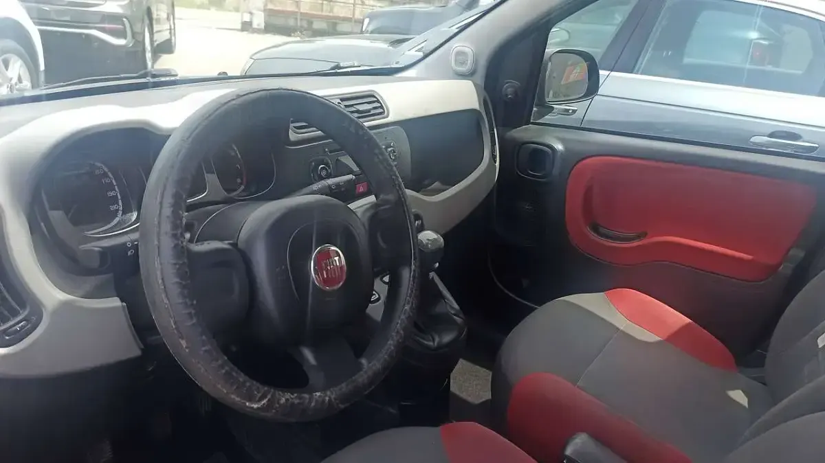 Usata Fiat Panda Easy 80 CV (58 kW) 2015 Nero Utilitaria