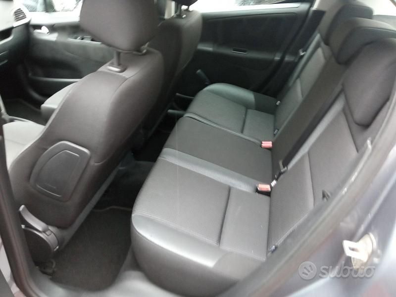 Usata Peugeot 207 Active 70 CV (51 kW) 2011 Grigio Berlina