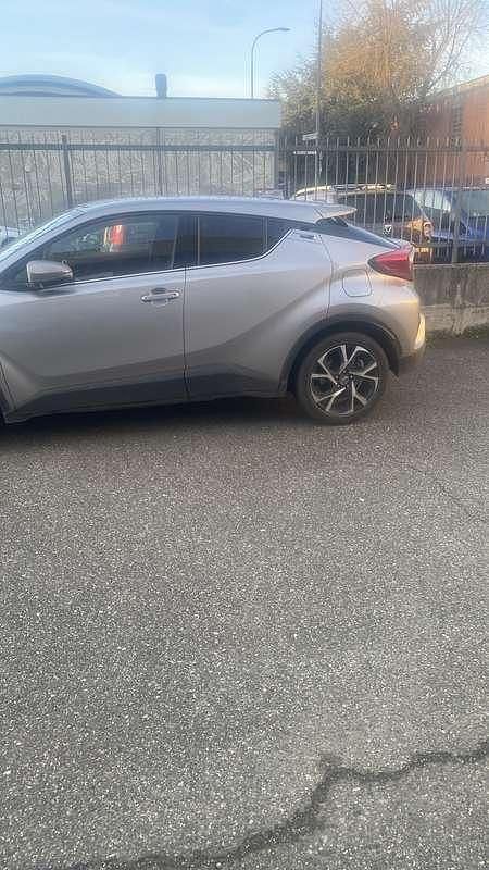 Usata Toyota C-HR Lounge 98 CV (72 kW) 2018 SUV