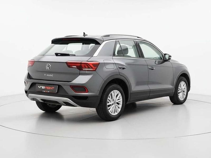 Usata VW T-Roc Life 150 CV (110 kW) 2024 Grigio SUV