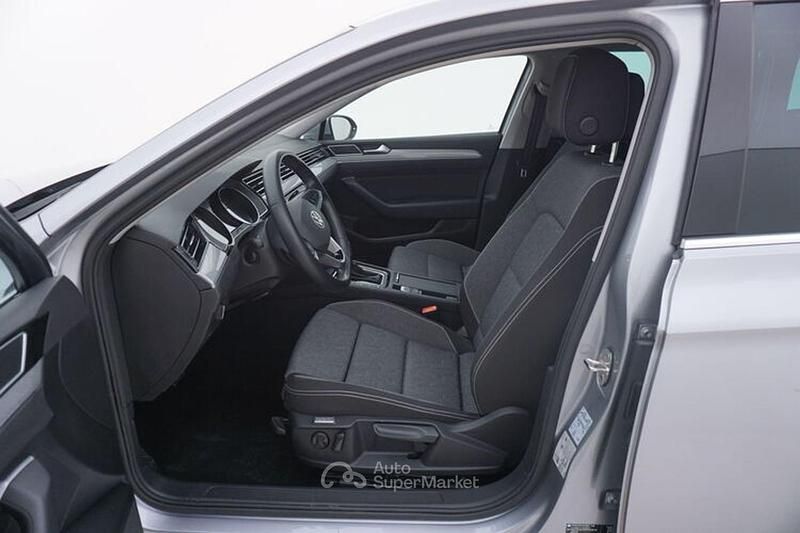 Usata VW Passat Business 150 CV (110 kW) 2022 Argento Station wagon