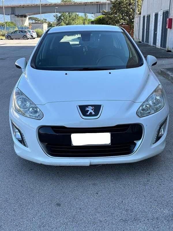 Usata Peugeot 308 Active 92 CV (67 kW) 2013 Bianco Berlina