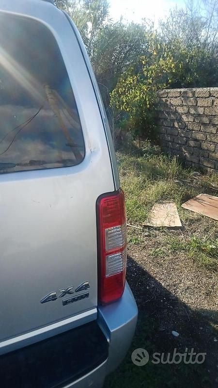 Usata Dodge Nitro 177 CV (130 kW) 2007 Grigio SUV