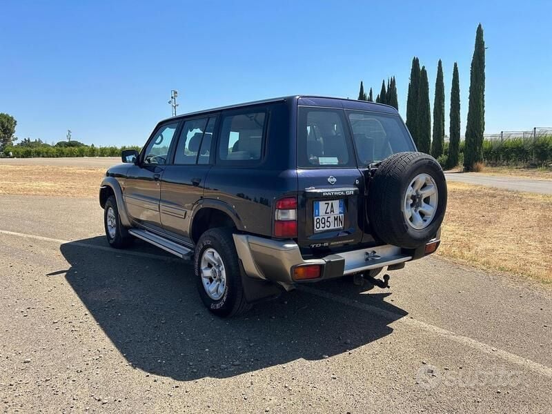 Usata Nissan Patrol 129 CV (94 kW) 1998 Blu SUV