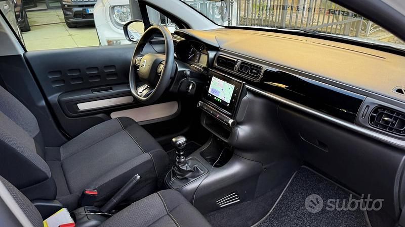 Usata Citroën C3 Shine 102 CV (75 kW) 2022 Bianco Utilitaria