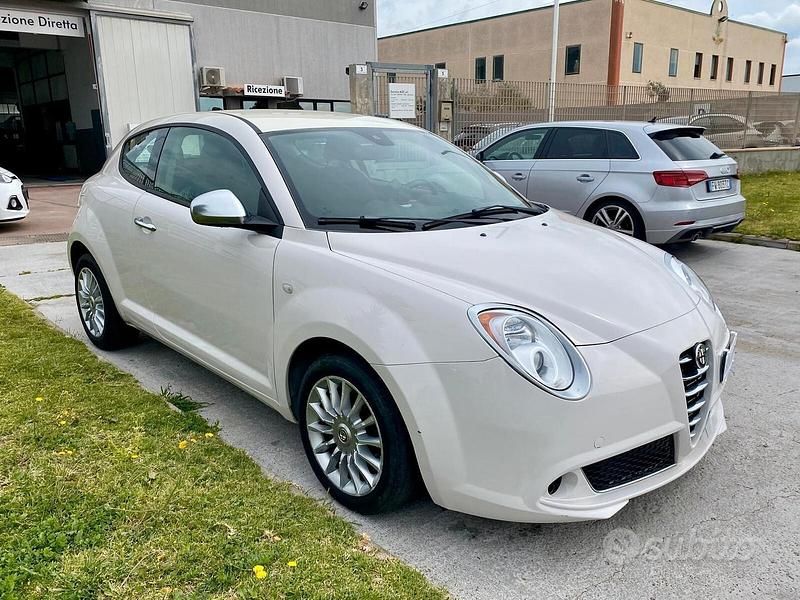 Usata Alfa Romeo MiTo Super 70 CV (51 kW) 2013 Beige Utilitaria