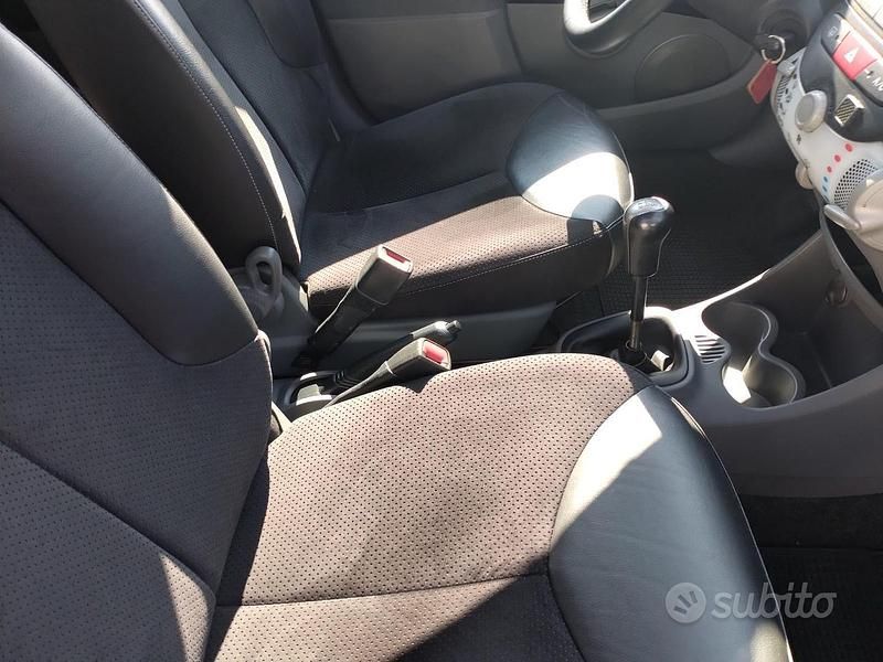 Usata Toyota Aygo Connect Style 68 CV (50 kW) 2011 Verde Utilitaria