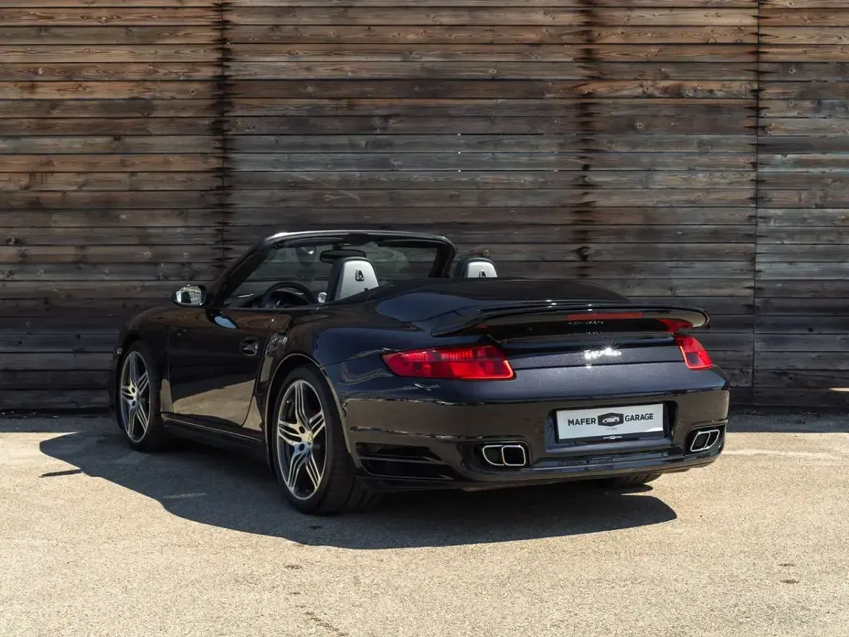 Usata Porsche 997 480 CV (353 kW) 2008 Nero basalto metallizzato Cabrio