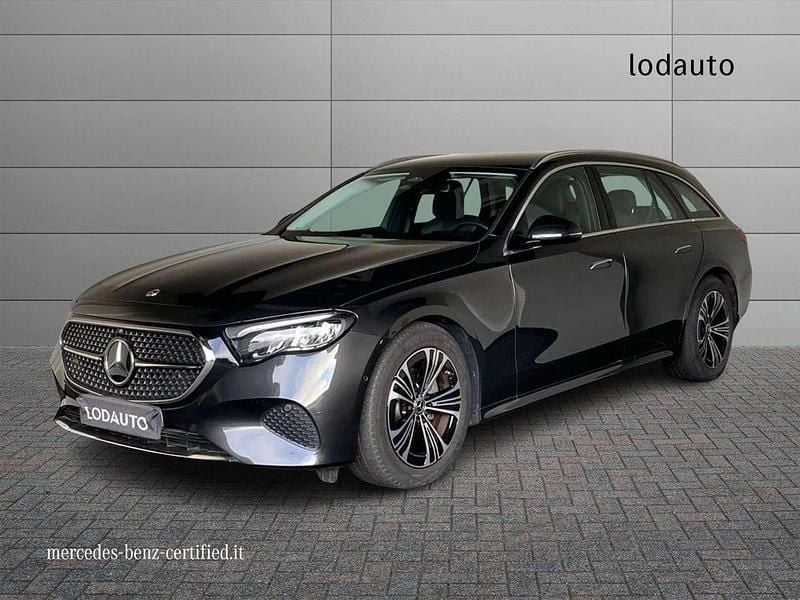 Nero Usata 2024 Mercedes E220 Advanced Station wagon | 49.900 € (Super prezzo) - Immagine 1/4