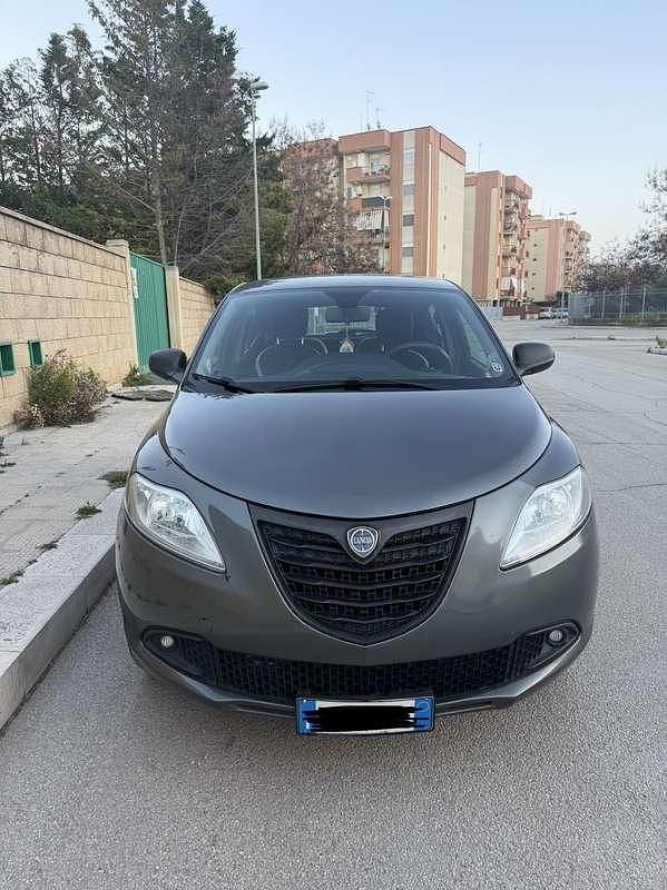 Usata Lancia Ypsilon S 86 CV (63 kW) 2014 Utilitaria