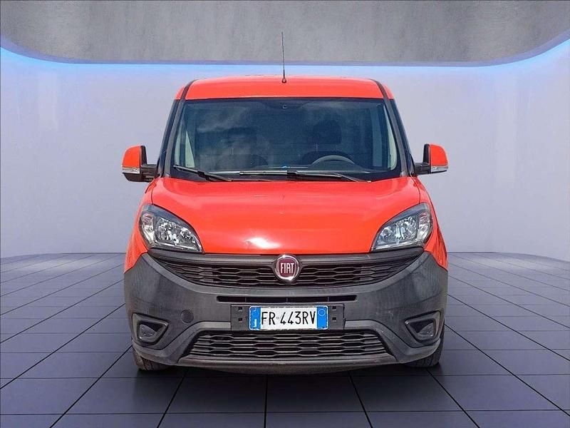 Usata Fiat Doblò 105 CV (77 kW) 2018 Arancione Monovolume