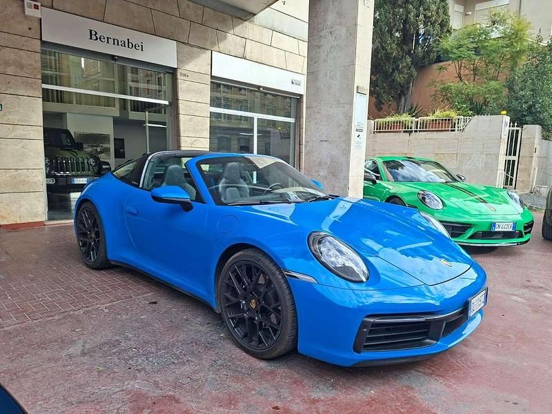 Usata Porsche 911 Carrera 4S Cabriolet 450 CV (330 kW) 2022 Blu/azzurro Cabrio