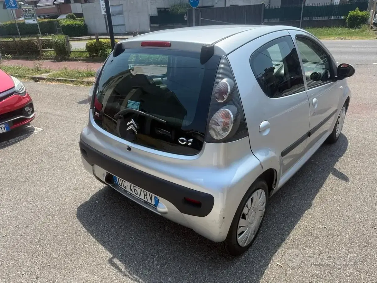 Usata Citroën C1 54 CV (39 kW) 2007 Grigio Utilitaria