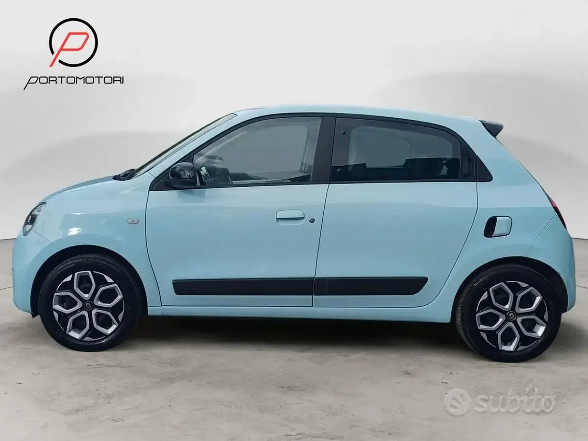Usado Renault Twingo SE 65 CV (47 kW) 2024 Azul Utilitario