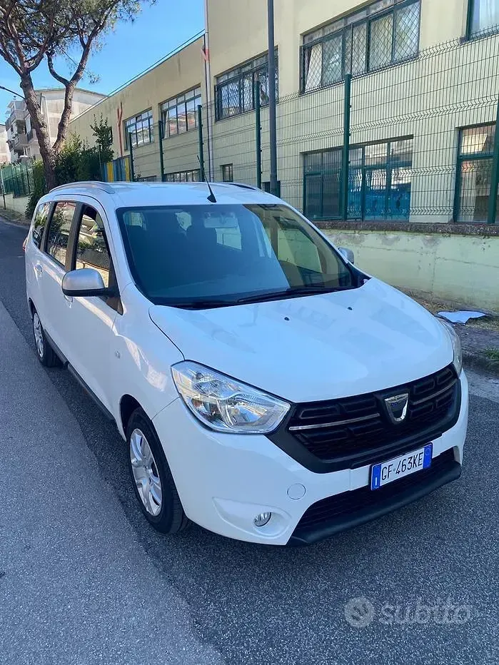Usata Dacia Lodgy 116 CV (85 kW) 2021 Bianco Monovolume