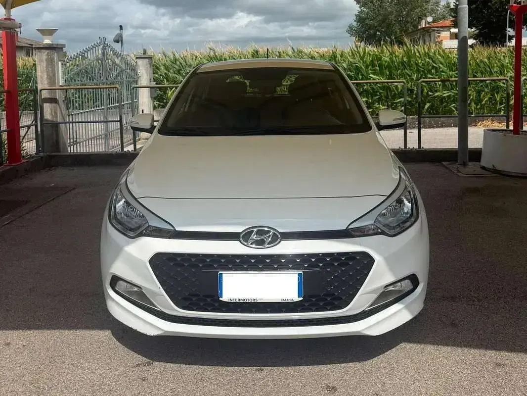Usata Hyundai i20 Classic 75 CV (55 kW) 2018 Bianco Utilitaria
