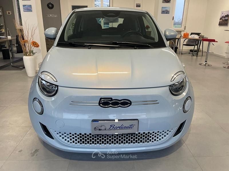 Usata Fiat 500e Icon 42 kW (58 CV) 2020 Blu Berlina