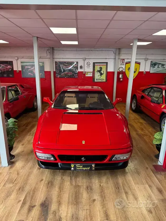 Usata Ferrari 348 295 CV (216 kW) 1990 Rosso Coupé