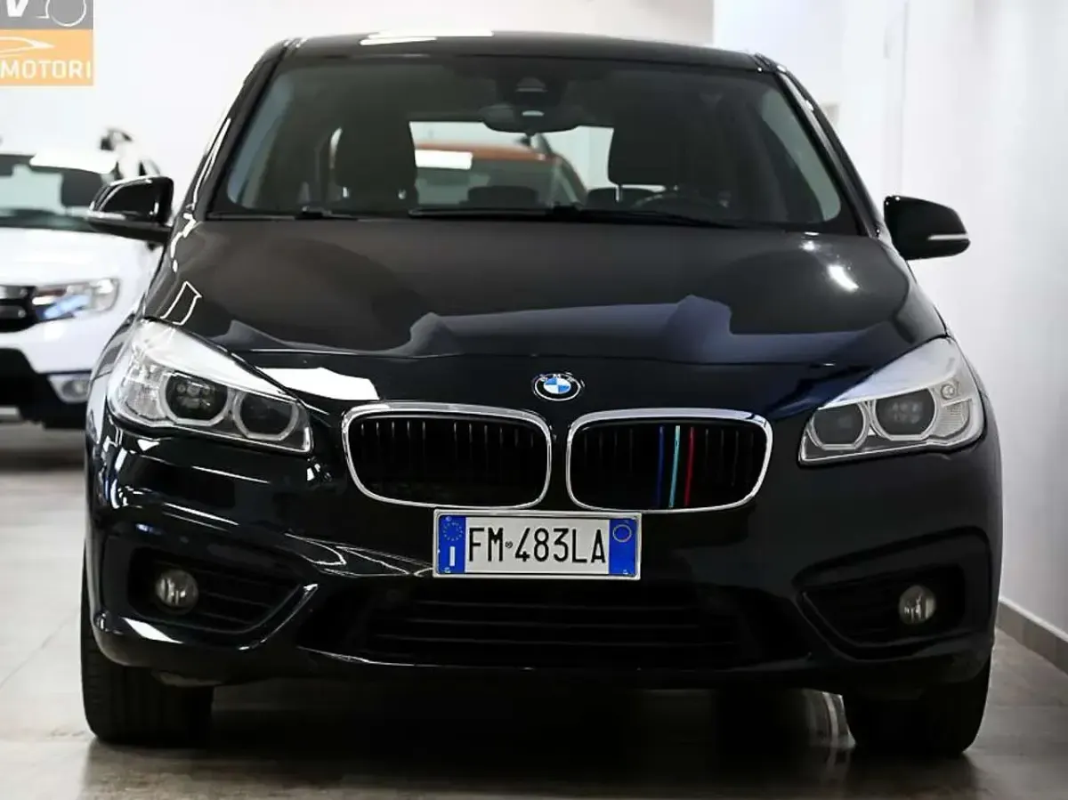 Usata BMW 220 Active Tourer Sport Line 192 CV (141 kW) 2017 Nero Monovolume