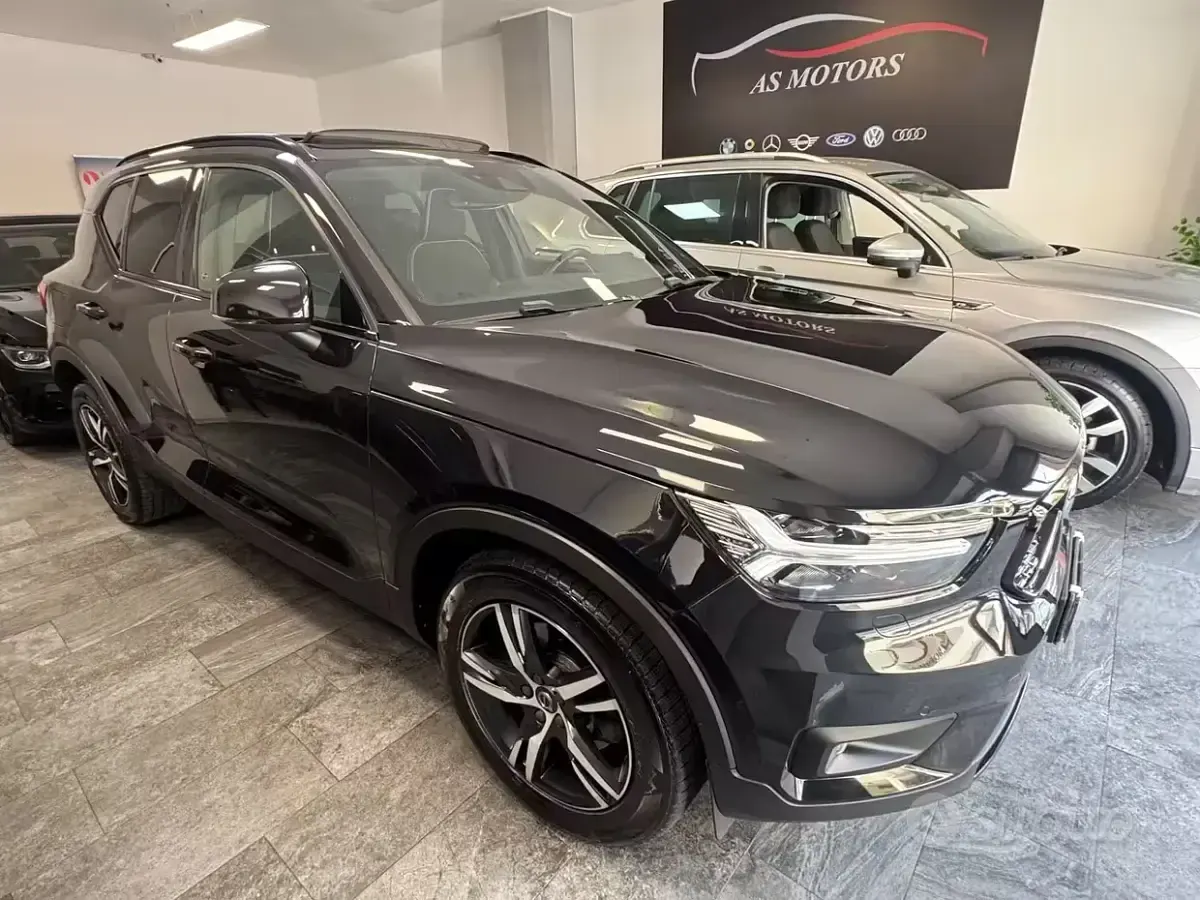 Usata Volvo XC40 R-Design 190 CV (139 kW) 2019 Nero SUV