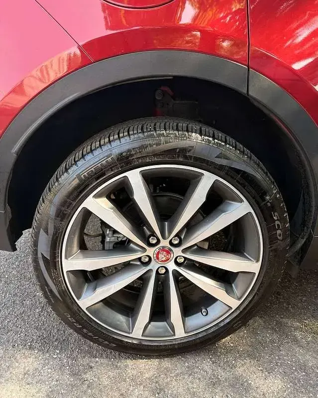 Usata Jaguar E-Pace R-Dynamic 150 CV (110 kW) 2018 Rosso SUV