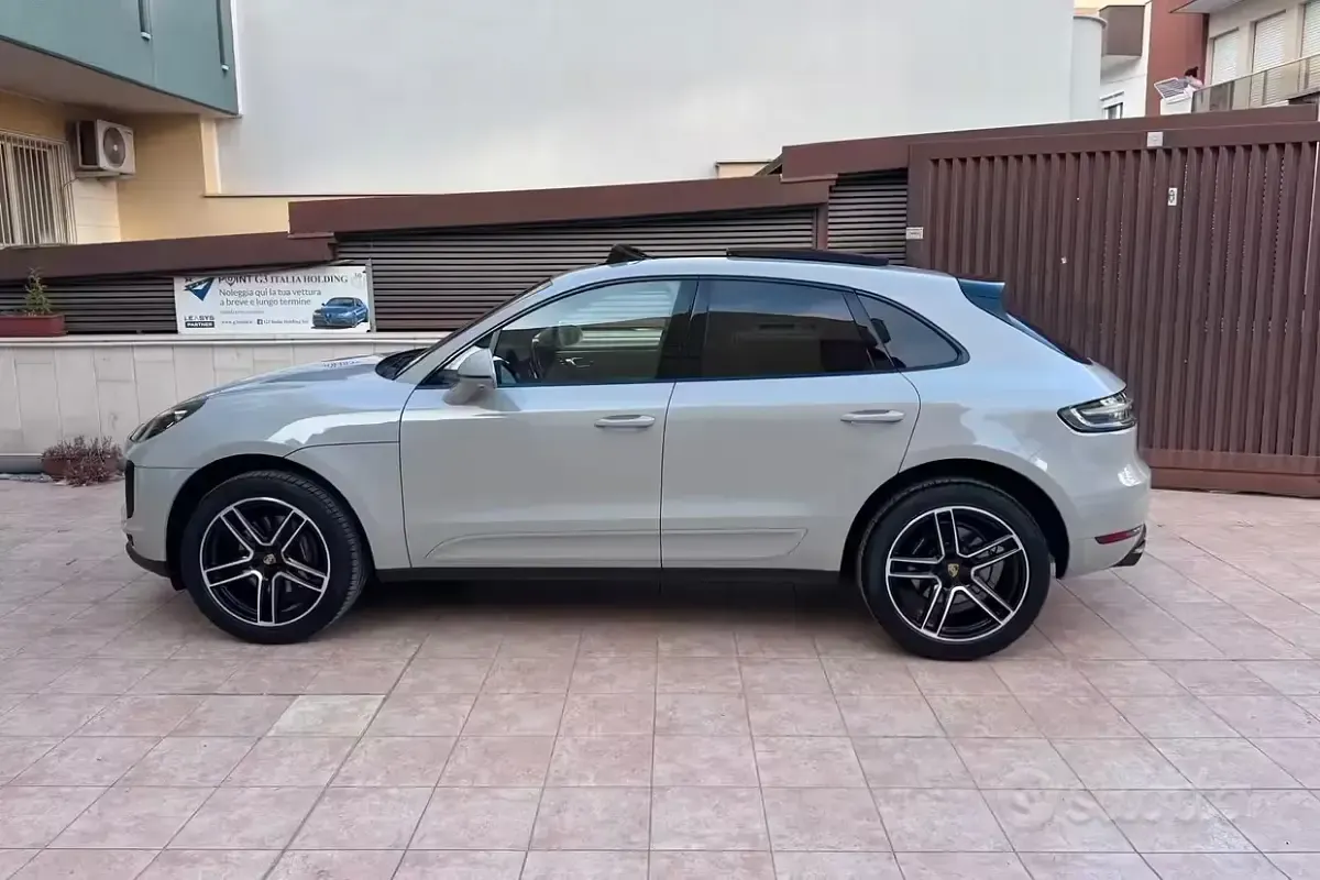 Usata Porsche Macan 245 CV (180 kW) 2020 Grigio SUV