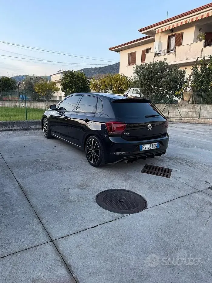 Usata VW Polo 80 CV (58 kW) 2019 Nero Utilitaria