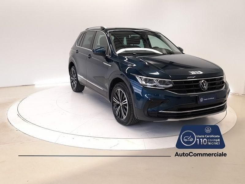 Usata VW Tiguan Elegance 150 CV (110 kW) 2022 Blu SUV