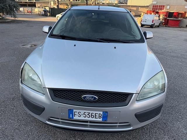 Usata Ford Focus S 110 CV (80 kW) 2007 Grigio Station wagon