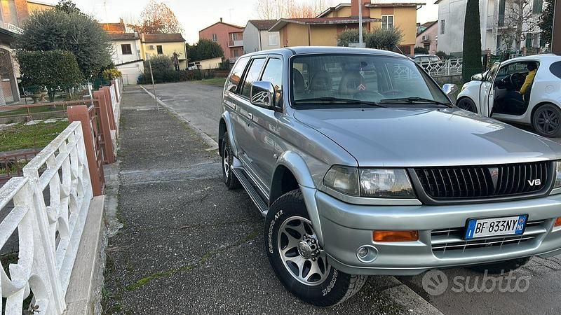 Usata Mitsubishi Pajero Sport 177 CV (130 kW) 1999 Grigio SUV
