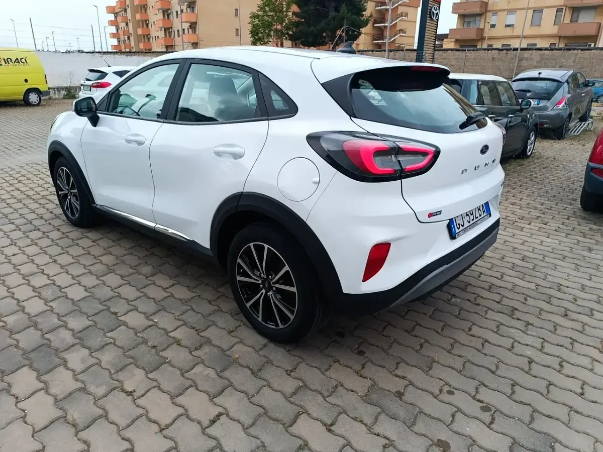 Usata Ford Puma Titanium 125 CV (91 kW) 2022 Bianco SUV