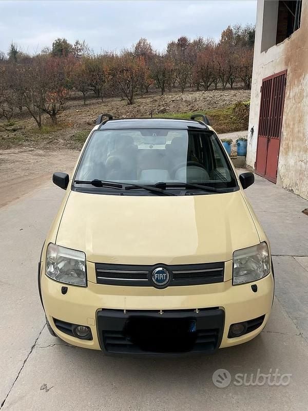 Usata 2004 Fiat Panda 4x4 Climbing Due volumi | 4500 € - Immagine 1/4