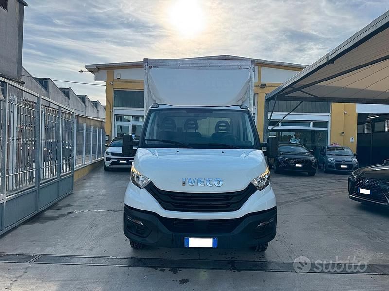 Usata Iveco Daily 135 CV (99 kW) 2024 Bianco